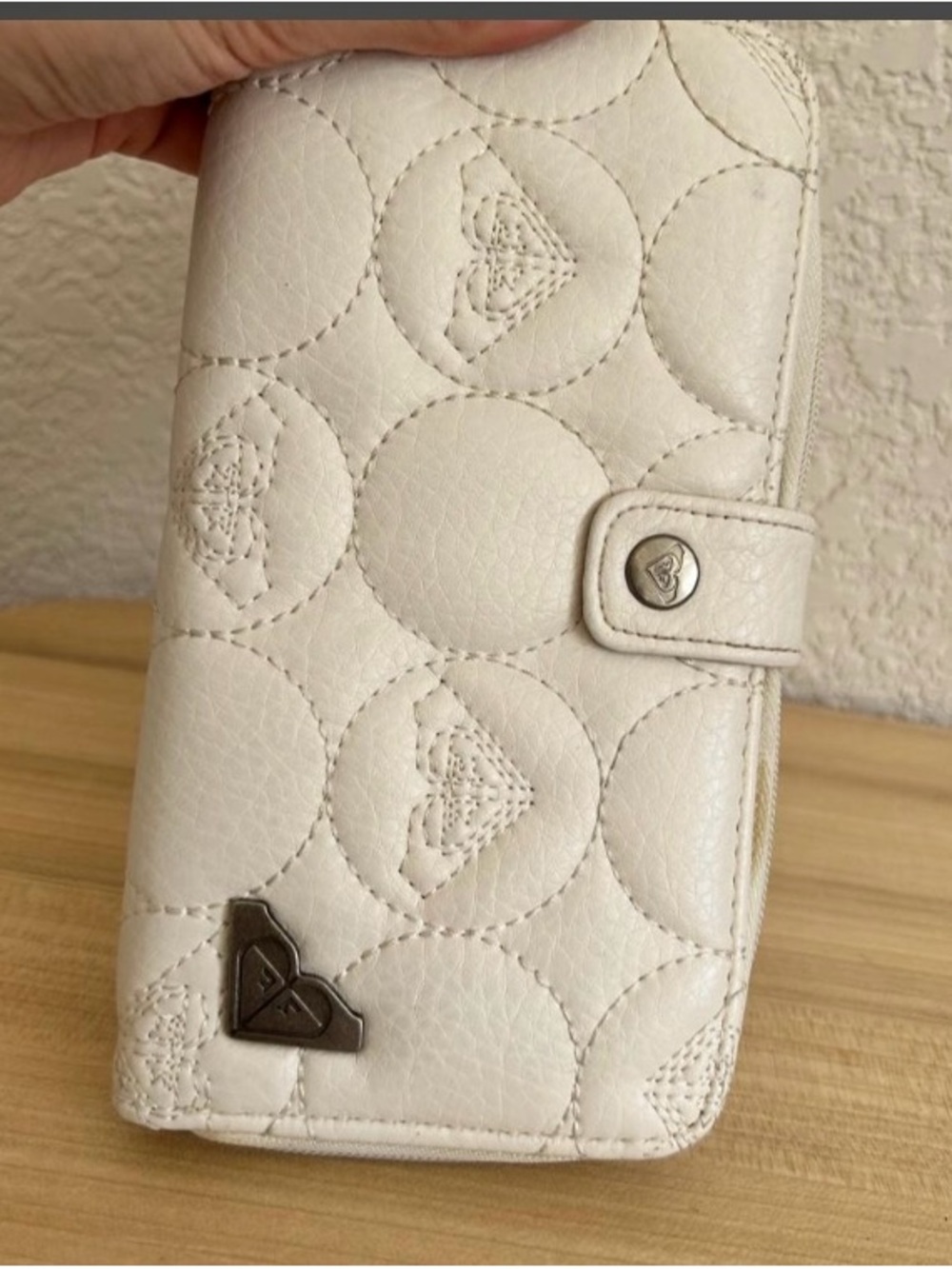 Roxy White Quilted Leather Wallet with Roxy logo